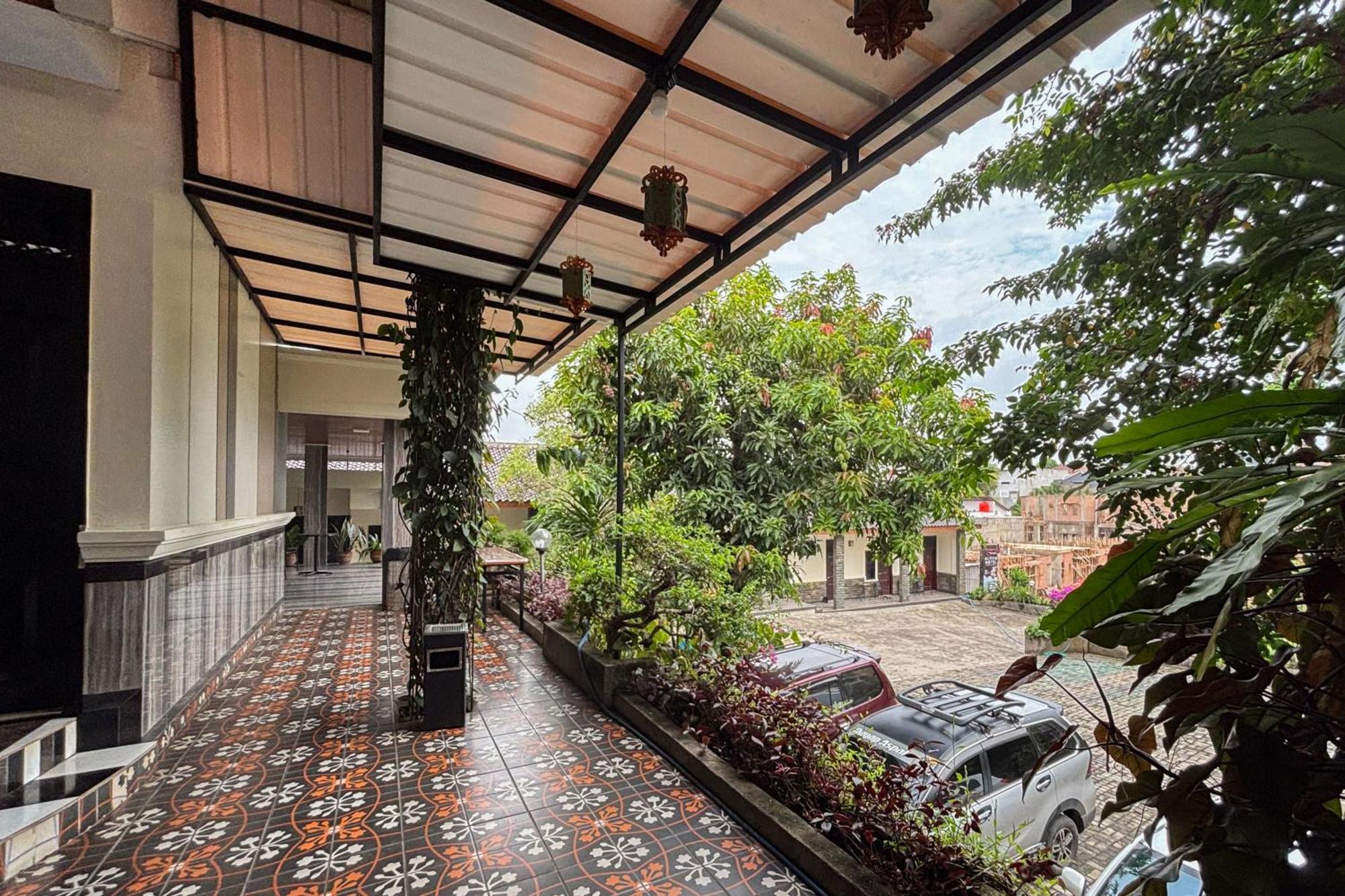 Urbanview Alfiya Hotel Lampung Bandar Lampung Bagian luar foto
