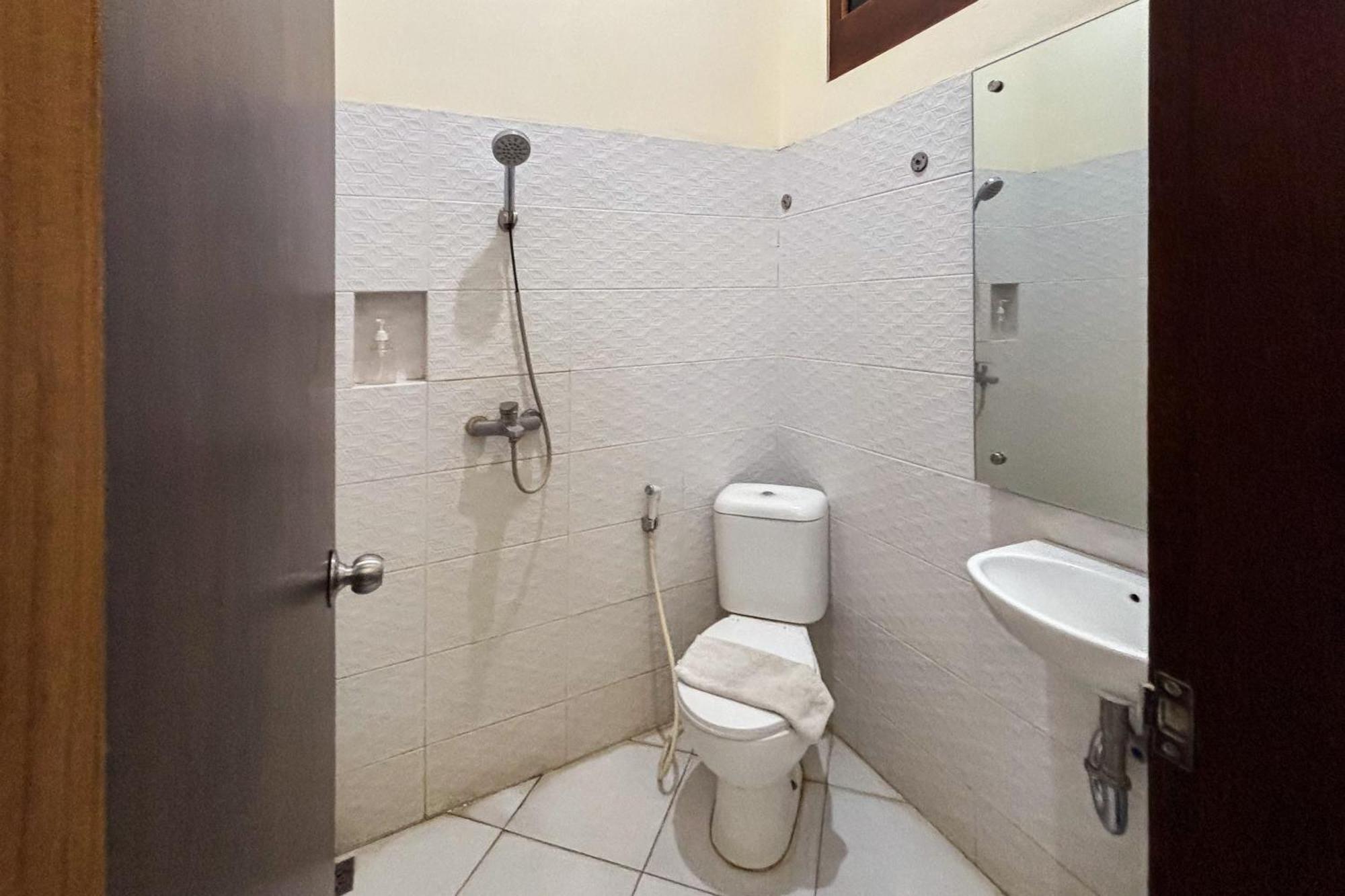 Urbanview Alfiya Hotel Lampung Bandar Lampung Bagian luar foto
